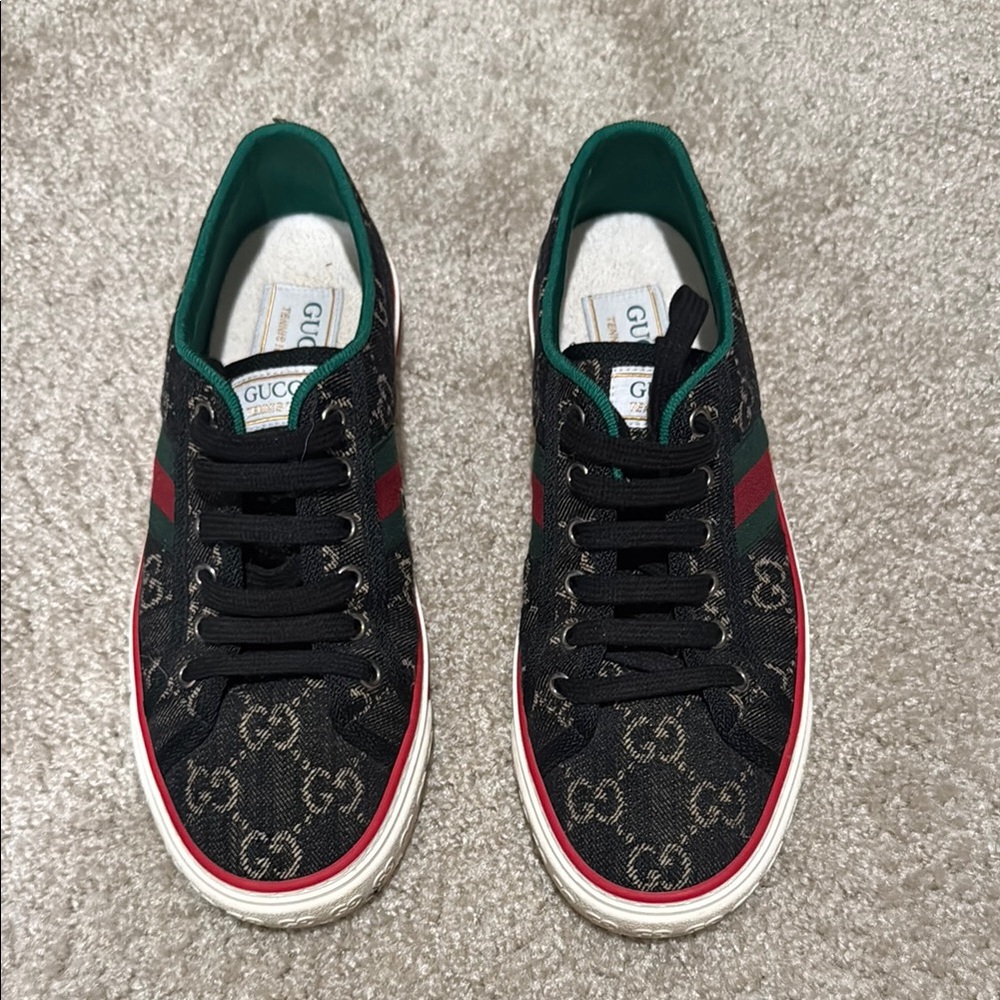 Gucci womens Sneakers
